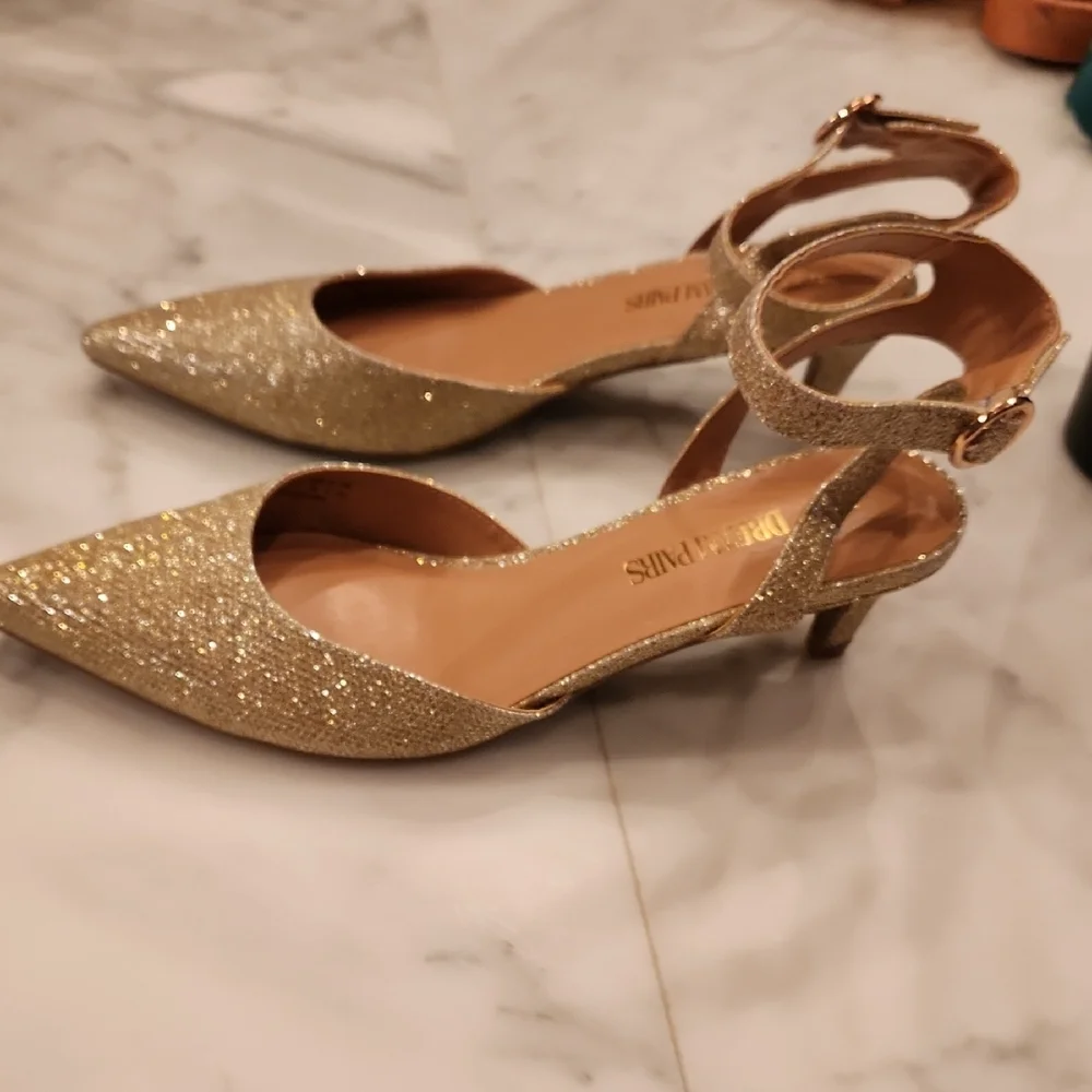 Dream Pairs Gold Glitter Ankle Strap Heels - Picture 2 of 5